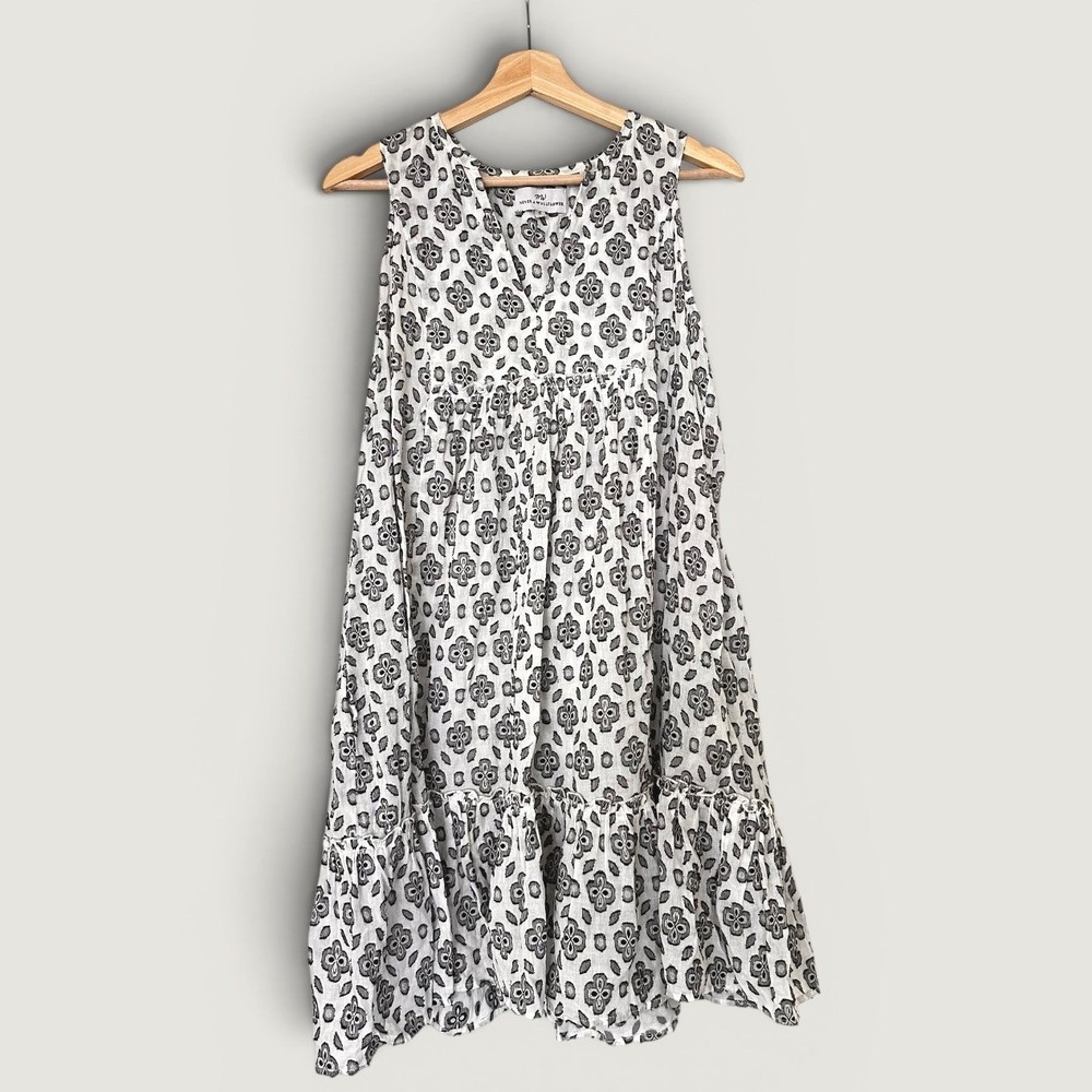 Never A Wallflower Sleeveless Tiered Mini Dress Black White Floral Pockets S